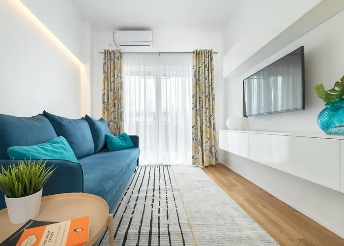 Bonjour Daire Kaloşvar